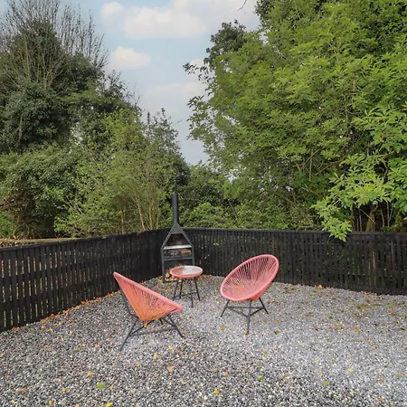 Woodville Semesterbostad *